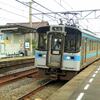 外の明るい時間帯一両だけ走っていた7000系電車車