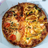 ドミノピザを食べる。