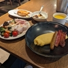 【横浜】SMOKE DOORでスタイリッシュなアメリカ料理のバイキングメニュー(モーニング)をいただく
