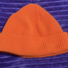 オレンジのニット帽