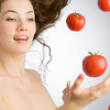 Traitement naturel des peaux grasses et acnéiques à base de tomate