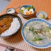 ビーフカレーとたっぷりの卵と野菜の中華スープで朝ご飯