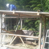 今日も、里山の休憩小屋の修復作業