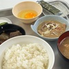 品川・食肉市場内の一休食堂で、煮込み定食で朝モツご飯