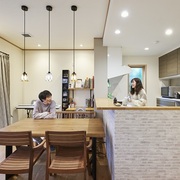 やりたいことが次々見つかる、カフェのように居心地の良い家