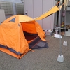 DOD製のテント・タープポール（XP-01）をAmazonで購入した激安中国製テントと組み合わせてみた~ホームセンターで売っている“あの石”をポールの固定に使用~