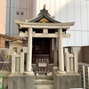 駐車場内の三峯神社