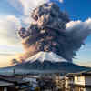 富士山が噴火　 無料 フリー写真・フリー画像（AI画像生成）