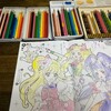 子どもと一緒に魔法つかいプリキュアの塗り絵をしました。