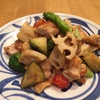 鶏と秋野菜の塩炒め。今宵のひとサラ。