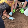 畑を借り、子供たちと野菜作り