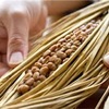【藁をも掴みたい】文字取り、納豆英文法は「藁」なる