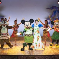 3歳の誕生日はディズニーで ディナーショーでお祝い りんごの時間 3歳の誕生日はディズニーで ディナーショーでお祝い りんごの時間