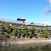 さながら陸上の船舶、川辺の東海館 - 木造の旧旅館に混交する意匠｜静岡県・伊東市