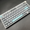 アルミ筐体で剛性感しっかり、ボール式速脱着構造も搭載キーボード『KiiBOOM Moonshadow V2』レビュー