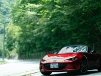 晩夏の山道にはロードスターが似合う