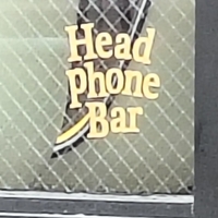 ヘッドフォン バー　headphones bar