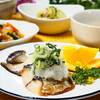 たっぷり薬味を添えて☆さばの塩焼き＆キムチ肉じゃが☆