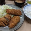 とんかつを食べに「いもや」へ。その後「岡本屋永吉商店」の角打ちに行ってみた。（千代田区東神田）