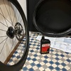 5000STRのコピー品か？　タイヤ交換で大騒ぎ