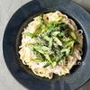 【イタリア料理】パルメザンチーズのクリームパスタ・アスパラ添え「Pasta con crema di parmigiano:パスタ コン クレーマ ディ パルミジャーノ」作り方・レシピ。