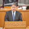 24日、共産党の代表質問。どこの県の知事、教育長なのか、県民に寄り添わない姿勢露わ。自民党議員は地元高校を守れなかったことをお詫びするチラシ。