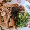 博多金龍川内店さんの油そばは何度か食べるとクセになるおいしさ。
