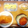 ヒレカツ、メンチ、枝豆揚げ、わかめ玉子焼き