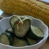 黄色と白のとうきびと、干しきゅうりのお漬物🥒