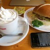 　コメダ珈琲店のハンバーガー、ウインナーコーヒー