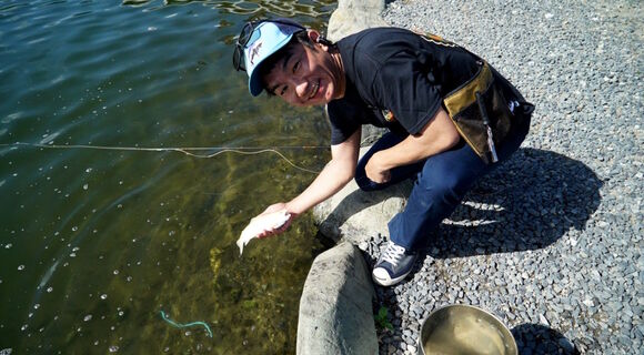 釣りにハマりすぎて「怪魚ハンター」になってしまったDMM社長・片桐さんの話【釣りバカメシ】