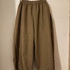 mion ゆるオーバルパンツと後ろ下りのドロストプルオーバー