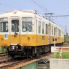 仏生山駅近くで大相撲ラッピングの撮影