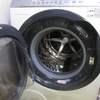 【写真で解説】５分でできる！洗濯機の排水フィルター掃除の時短テクニック
