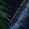 流れる