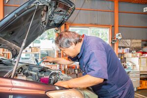 民間車検場の自動車整備士【正社員】募集‼  有限会社  東自動車商会[0514-0613]