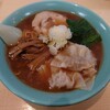 金沢駅近くにあるラーメン屋さん、金沢市此花町にあるらーめん風花でらーめん＋ワンタン。