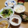 うな丼、中津唐揚げ、サラダ各種