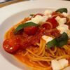 【サラダバー付】タント タント オステリア アトレ恵比寿店 トマトとモッツァレラチーズのパスタを堪能