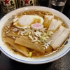 【今週のラーメン５８８７】中華そば 下連雀（東京・三鷹）ラーメン 半熟卵 ＋ 竹の子皿 ＋ サッポロ赤星２本　〜600円の看板に油断していると優しい旨味の厚みで静かにノックアウト！