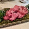 細かな配慮と個室がうれしい神楽坂の焼肉 "しんうち"