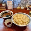 麺もつけ汁もスタンダードにバランスが良いつけソバのニューホープ☺︎