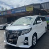 中古車カーリースでトヨタ　アルファード月々3万円〜乗れる