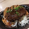 鉄板焼きナポリタンとビーフチーズINメンチかつ