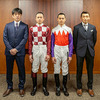 新人騎手2名への騎手服贈呈式が実施