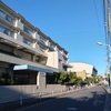 （巻四十二）サングラス掛けて妻にも行くところ(後藤比奈夫)