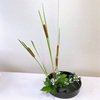 生け花体験をする