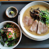 これってアリ？『豚骨ラーメン✕まぐろ丼』