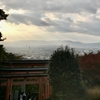 シンプルライフ　京都紅葉　伏見稲荷神社