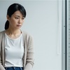 梅雨の“だるさ”は自律神経のせい？肩こり・腰痛を招く「負のスパイラル」を断ち切る3つの方法